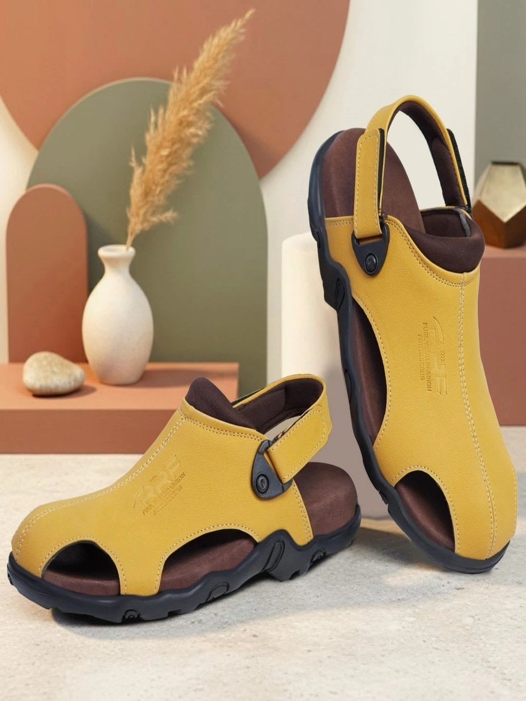 Dakarr Men Shoe-Style Sandals - default view
