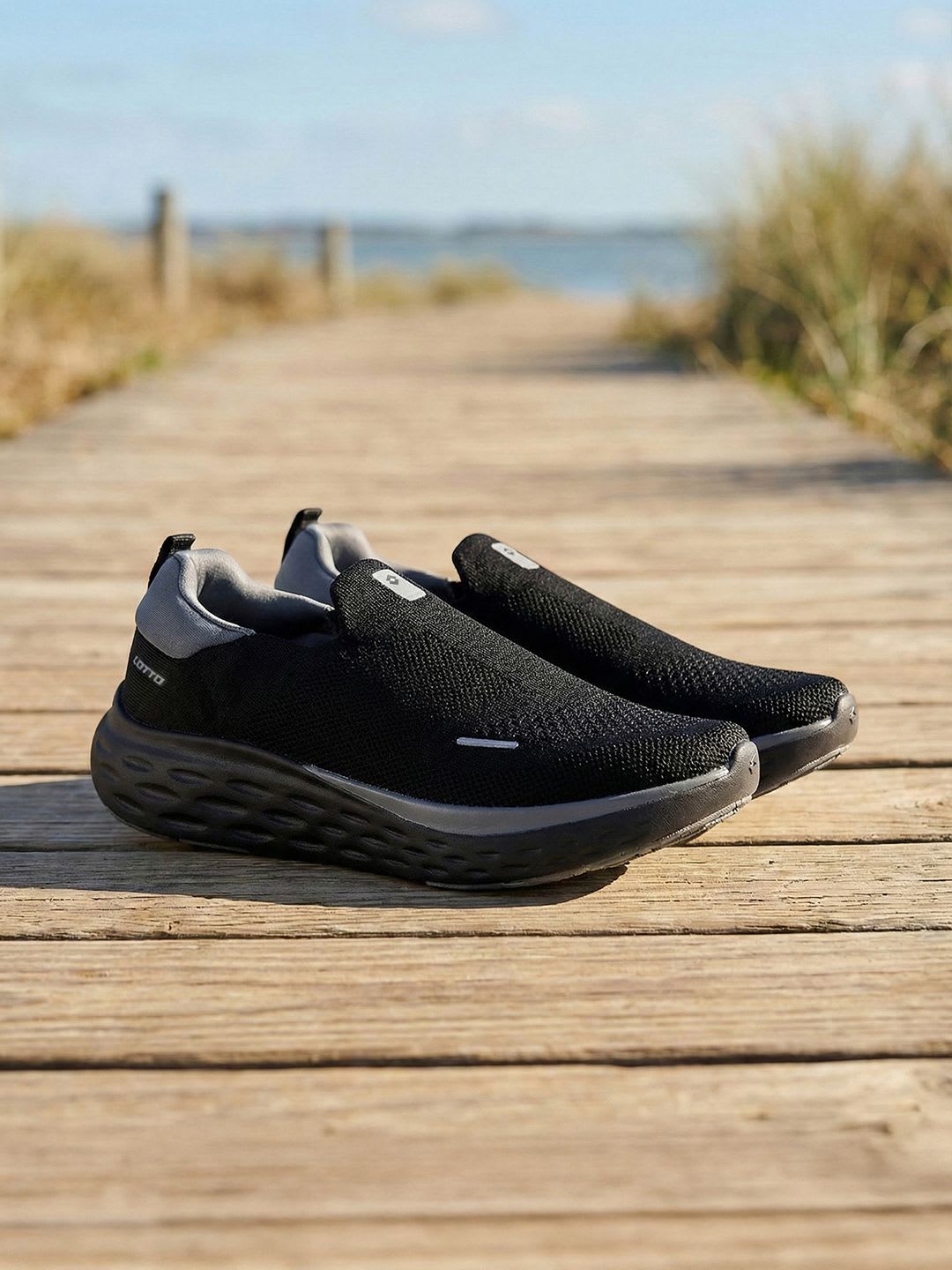 Lotto Men Aerostep Slip on Walking Shoes - default view