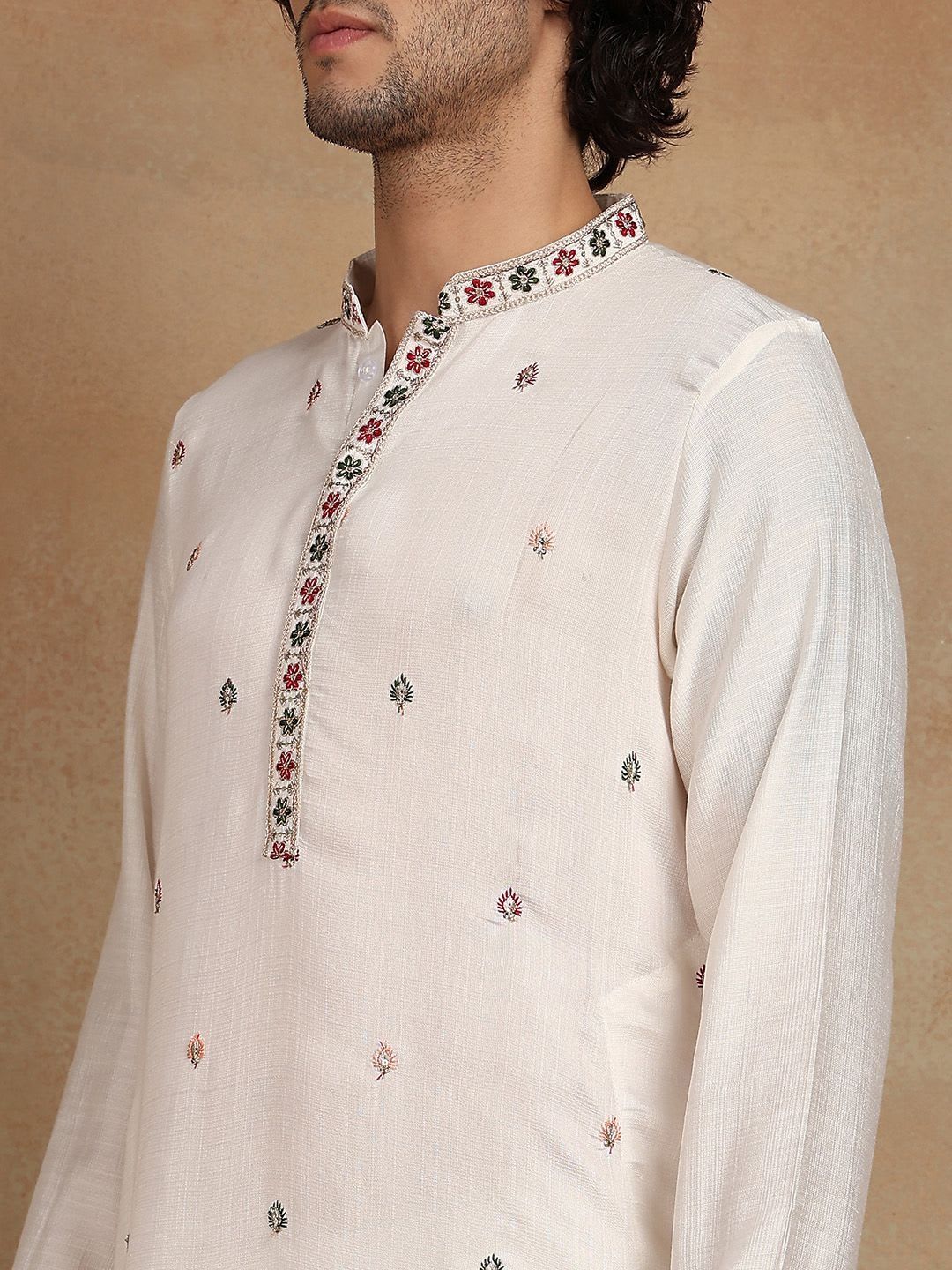House of Pataudi Embroidered Mandarin Collar Knee Length Straight Kurta - left view