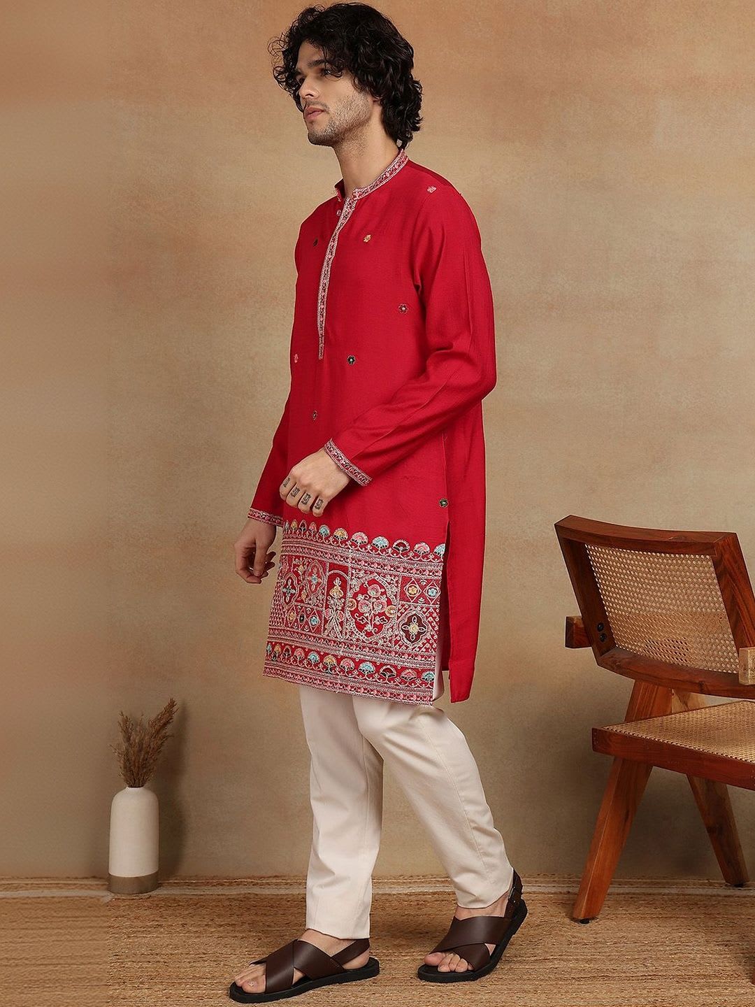 House of Pataudi Embroidered Mandarin Collar Knee Length Straight Kurta - left view