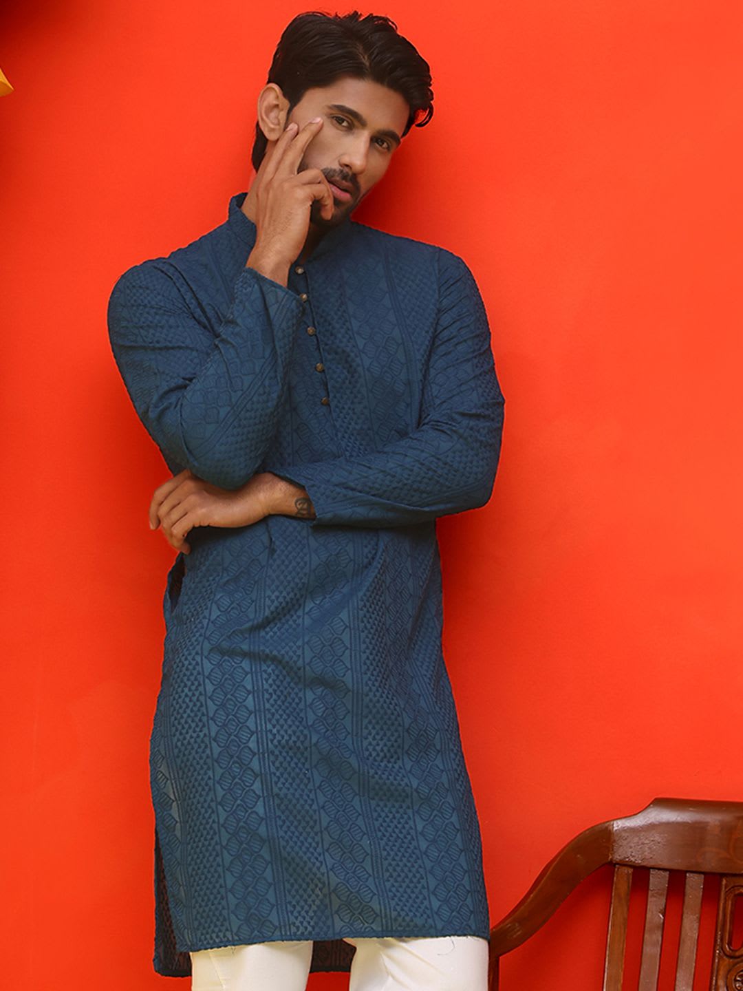 Jompers Geometric Embroidered Mandarin Collar Chikankari Pure Cotton Straight Kurta - right view