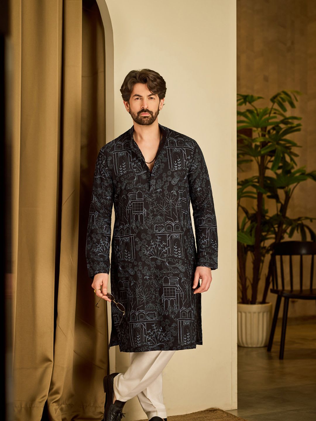 SOJANYA Ethnic Motifs Embroidered Mandarin Collar Thread Work Straight Kurtas - right view