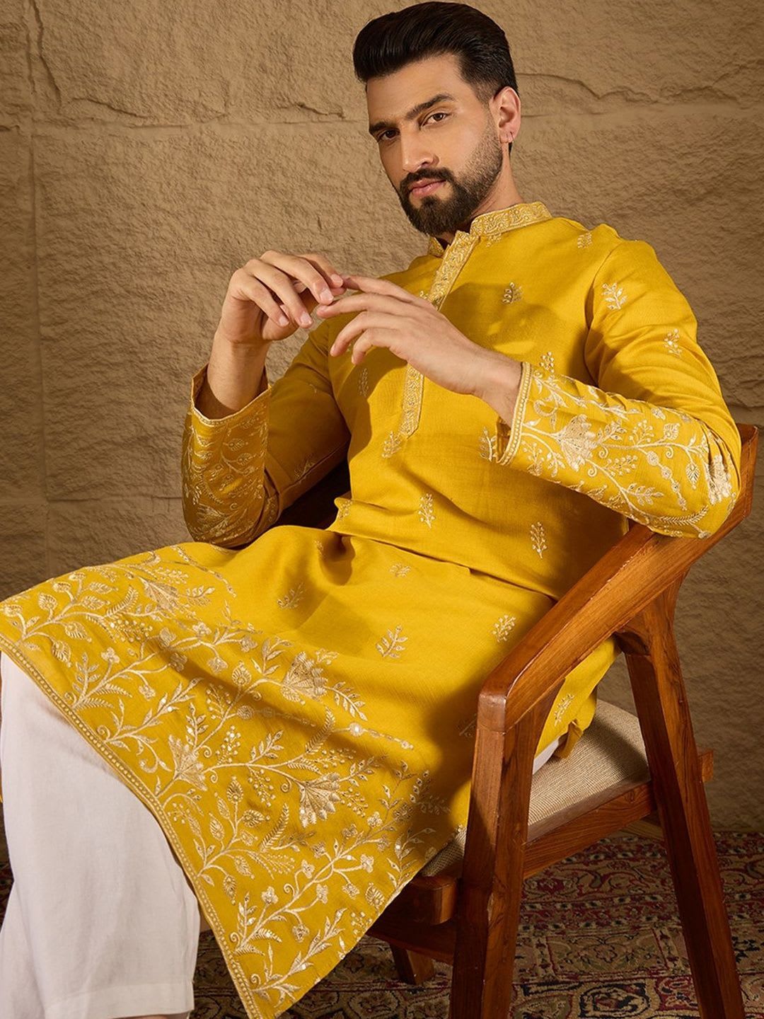 House of Pataudi Embroidered Straight Kurta - default view