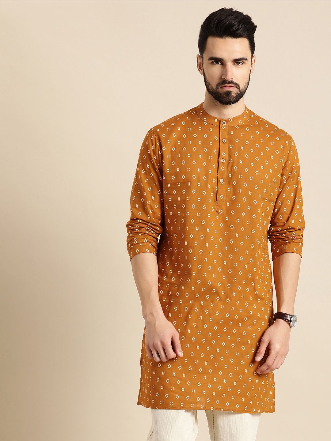 Anouk Men Mustard Yellow & White Geometric Printed Kurta - back view