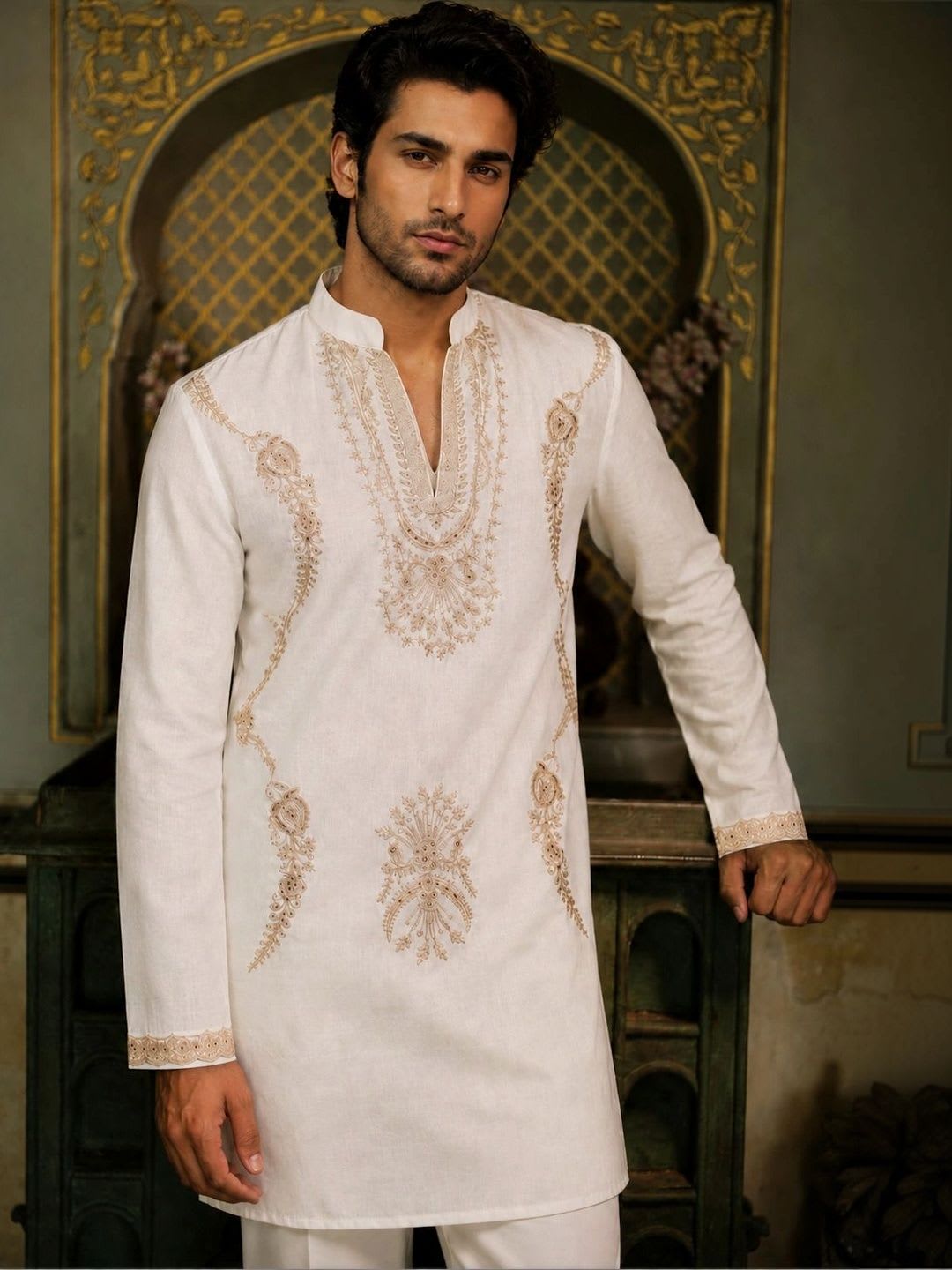 House of Pataudi Men Embroidered Thread Work Grandeur & Majestic Artwork Kurta - default view