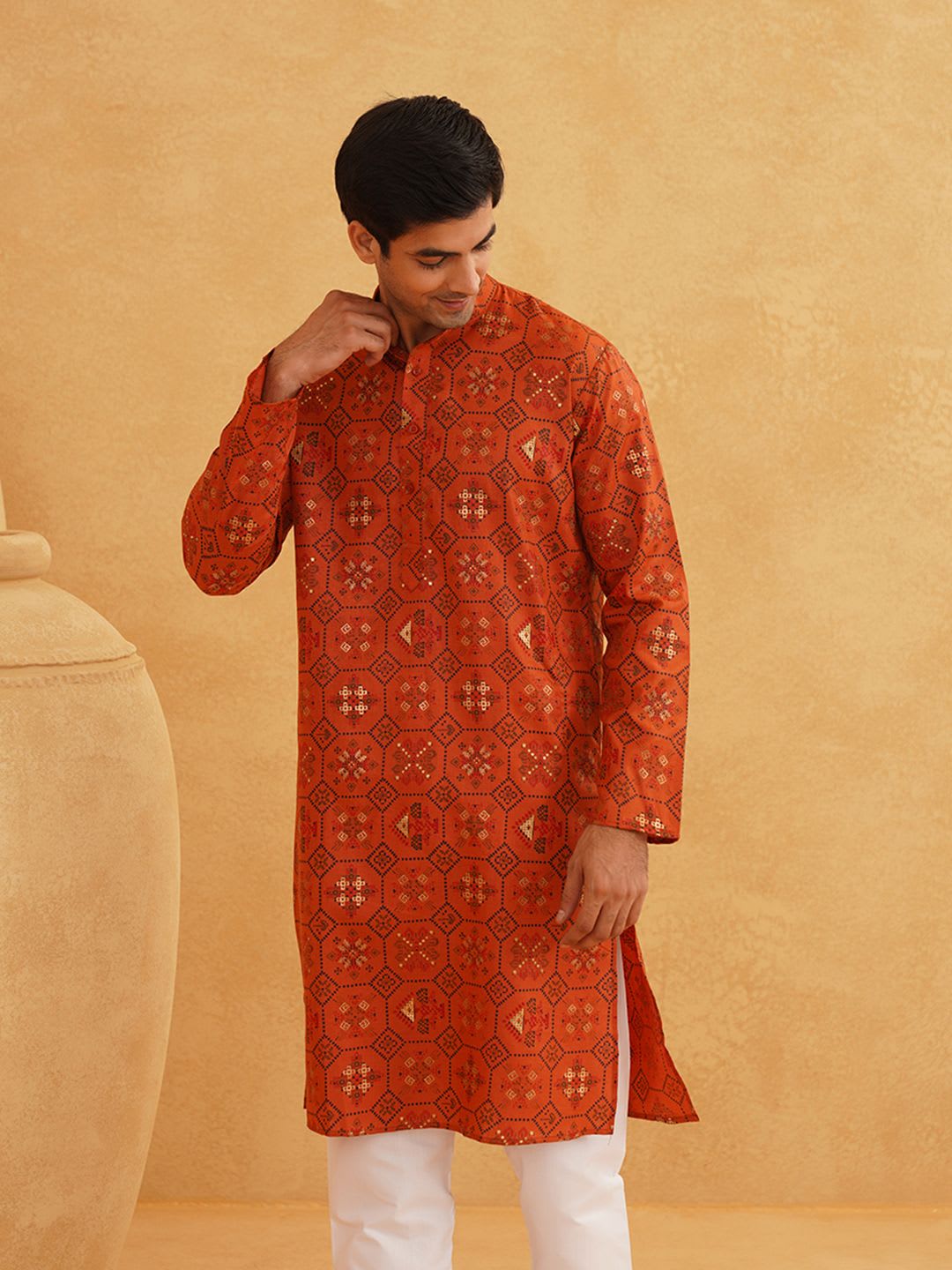 SOJANYA Men Orange & Black Geometric Printed Kurta - default view