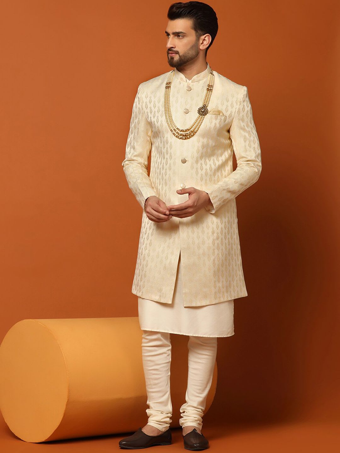 KISAH Men Cream Self-Design Mandarin Collar Indowestern Sherwani Set - default view