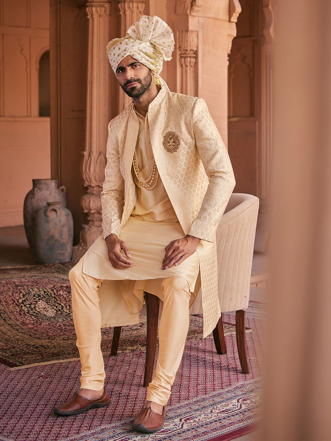 KISAH Men Cream Self-Design Mandarin Collar Indowestern Sherwani Set - default view