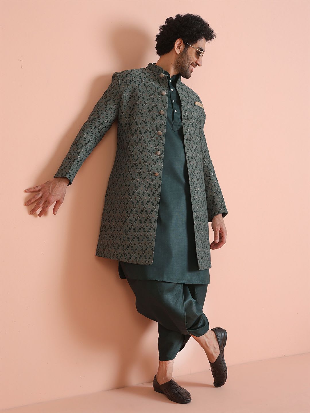 KISAH Men Green Ethnic Motifs Printed Mandarin Collar Indowestern Sherwani Set - default view