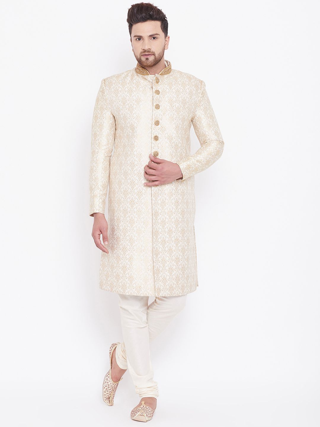 VASTRAMAY Men Cream-Coloured & Gold-Coloured Brocade Zardozi Woven Design Sherwani Set - default view