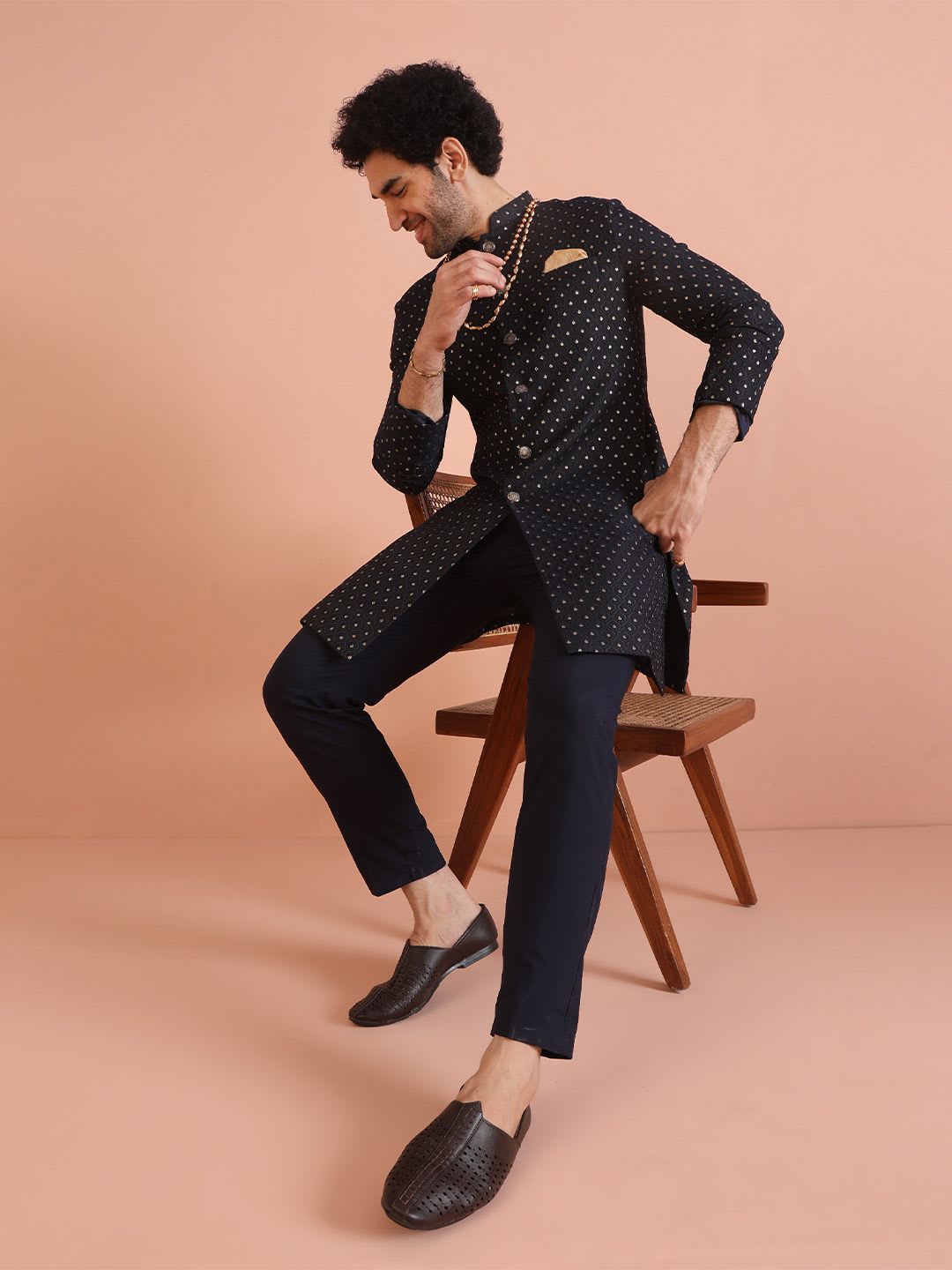 KISAH Men Black Ethnic Motifs Woven Design Pure Cotton Indowestern Sherwani With Trouser - default view