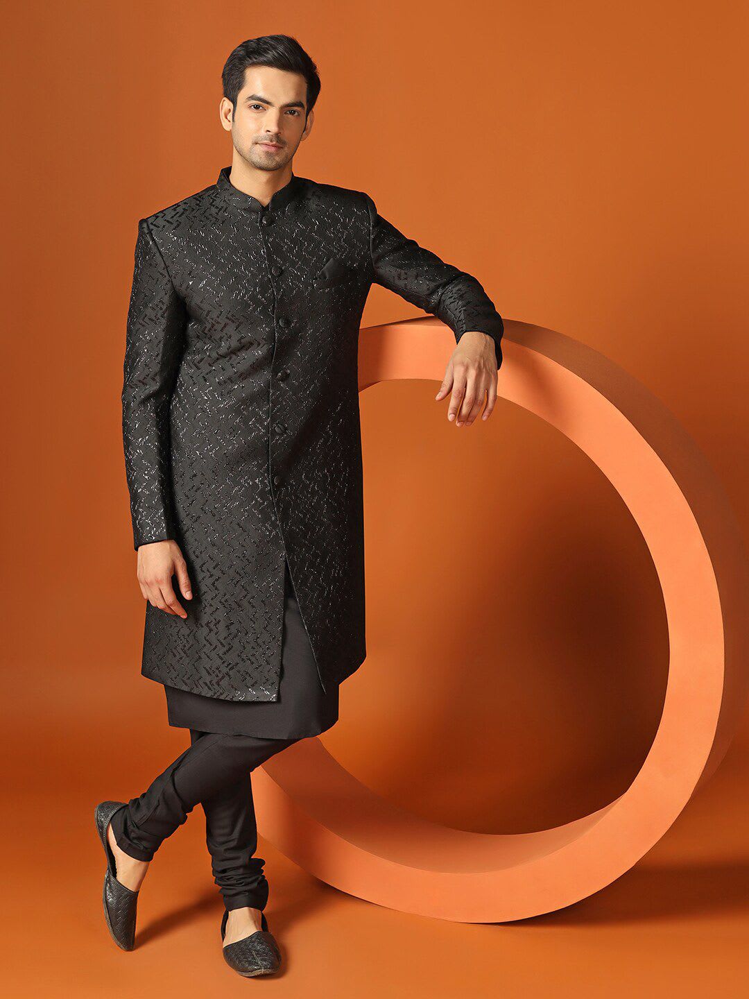 KISAH Men Self-Design Indowestern Sherwani Set - default view