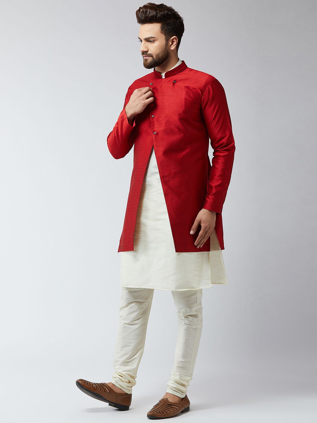 SOJANYA Men Maroon & Off White Self-Design Sherwani Set - right view
