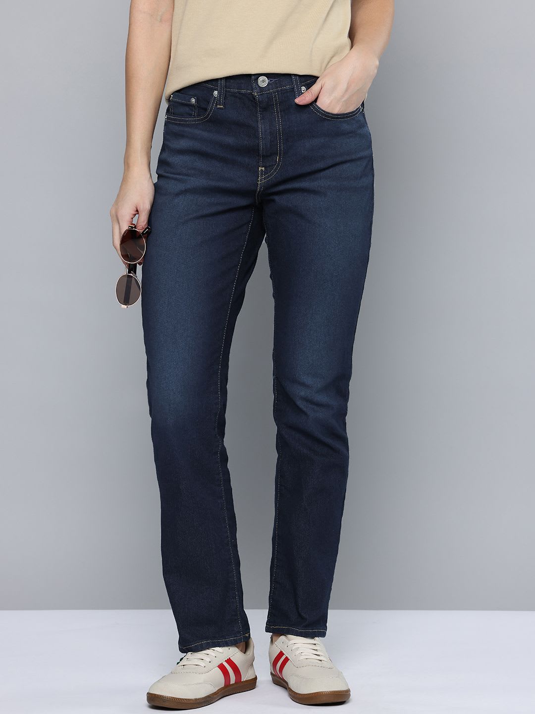 Levis Women 724 Slim Straight Fit High-Rise Light Fade Stretchable Jeans - default view
