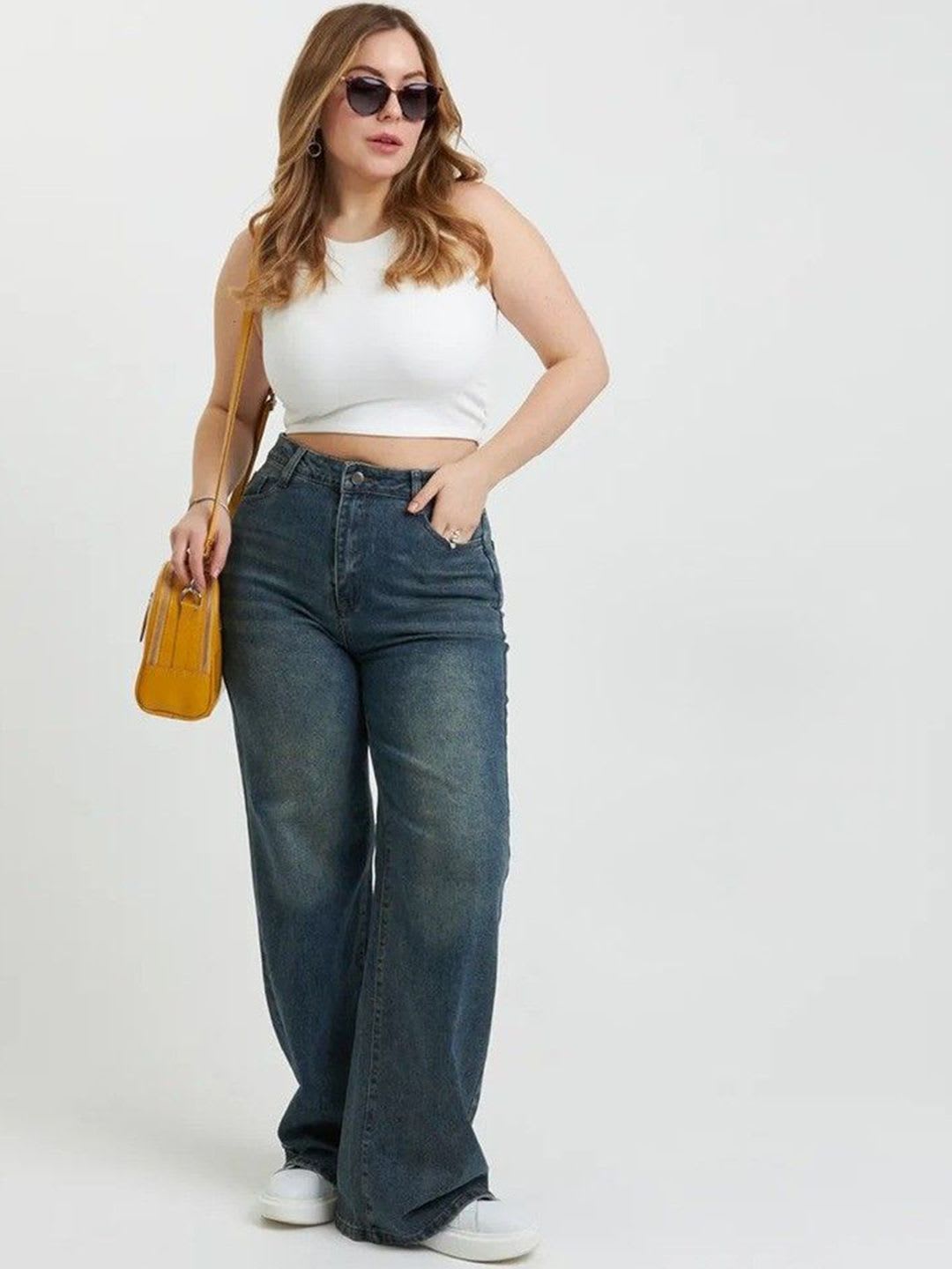 Aadvi Fashion Women Jean High-Rise Light Fade Stretchable Jeans - right view