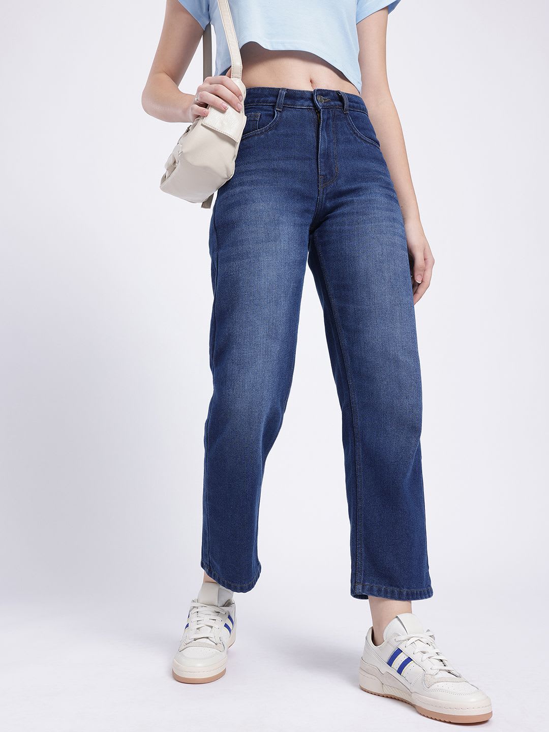 glitchez Women Mid-Rise Light Fade Cropped Straight Fit Jeans - default view