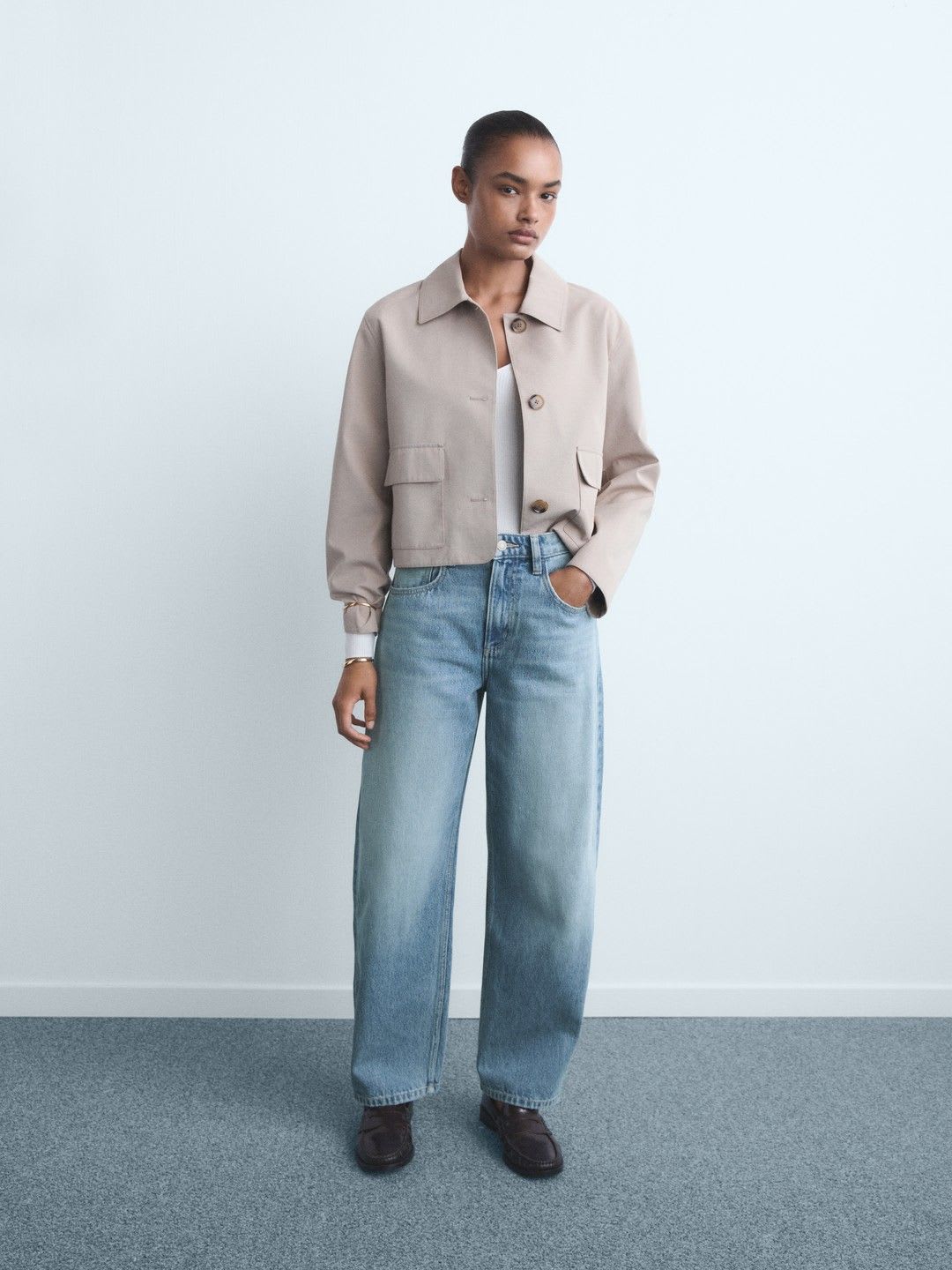 MANGO Women Regular Fit Mid-Rise Heavy Fade Pure Cotton Jeans - back view
