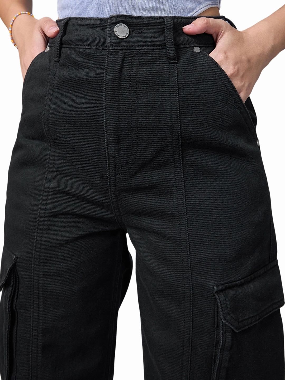 Bewakoof Women Straight Fit High-Rise Cotton Cargo Jeans - left view