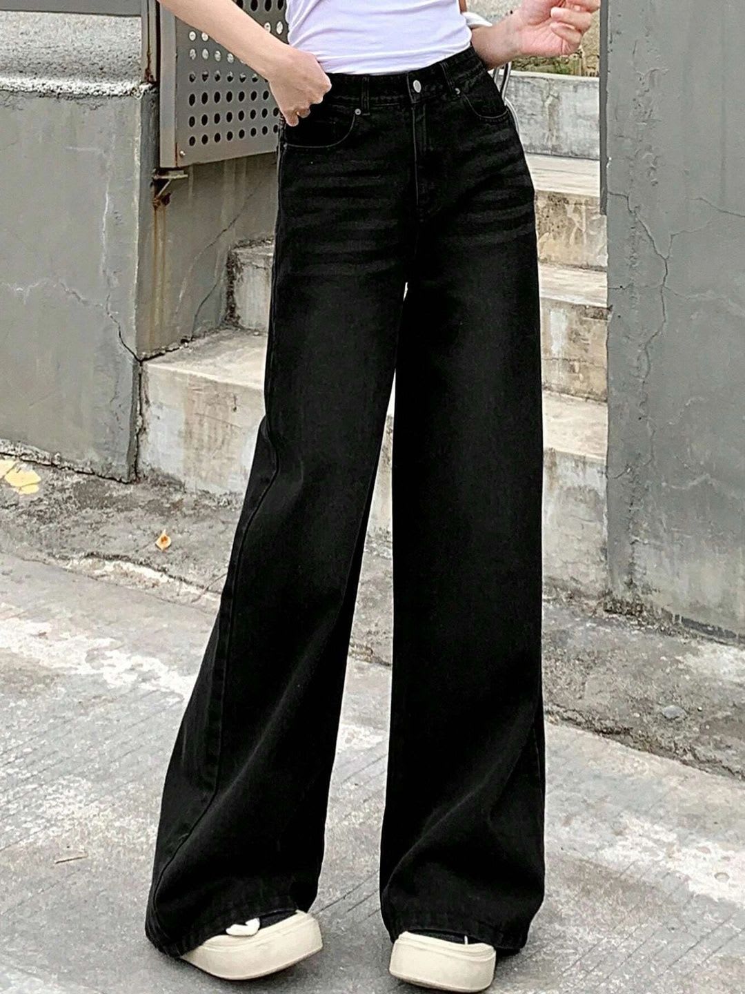 AAV2 Women Wide Leg High-Rise Light Fade Stretchable Jeans - left view