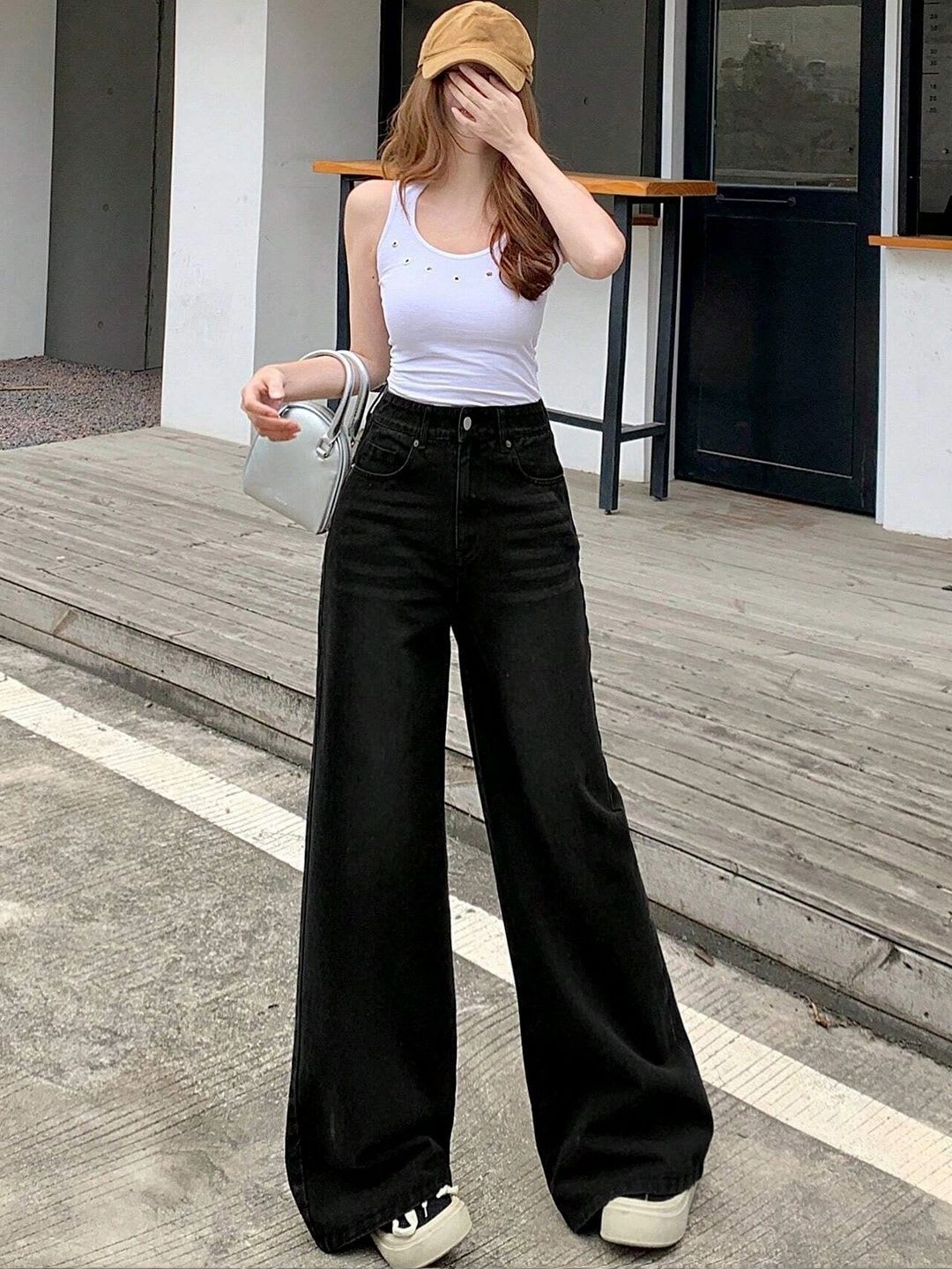 AAV2 Women Wide Leg High-Rise Light Fade Stretchable Jeans - right view