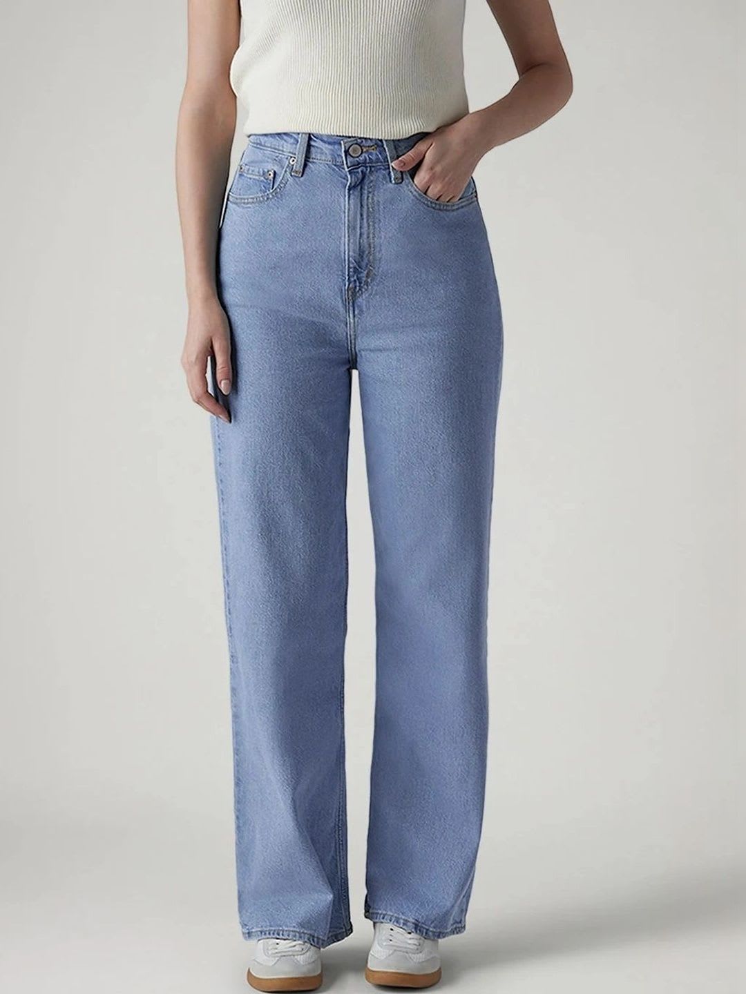 Levis Women Classic Relaxed Fit High-Rise Stretchable Jeans - default view