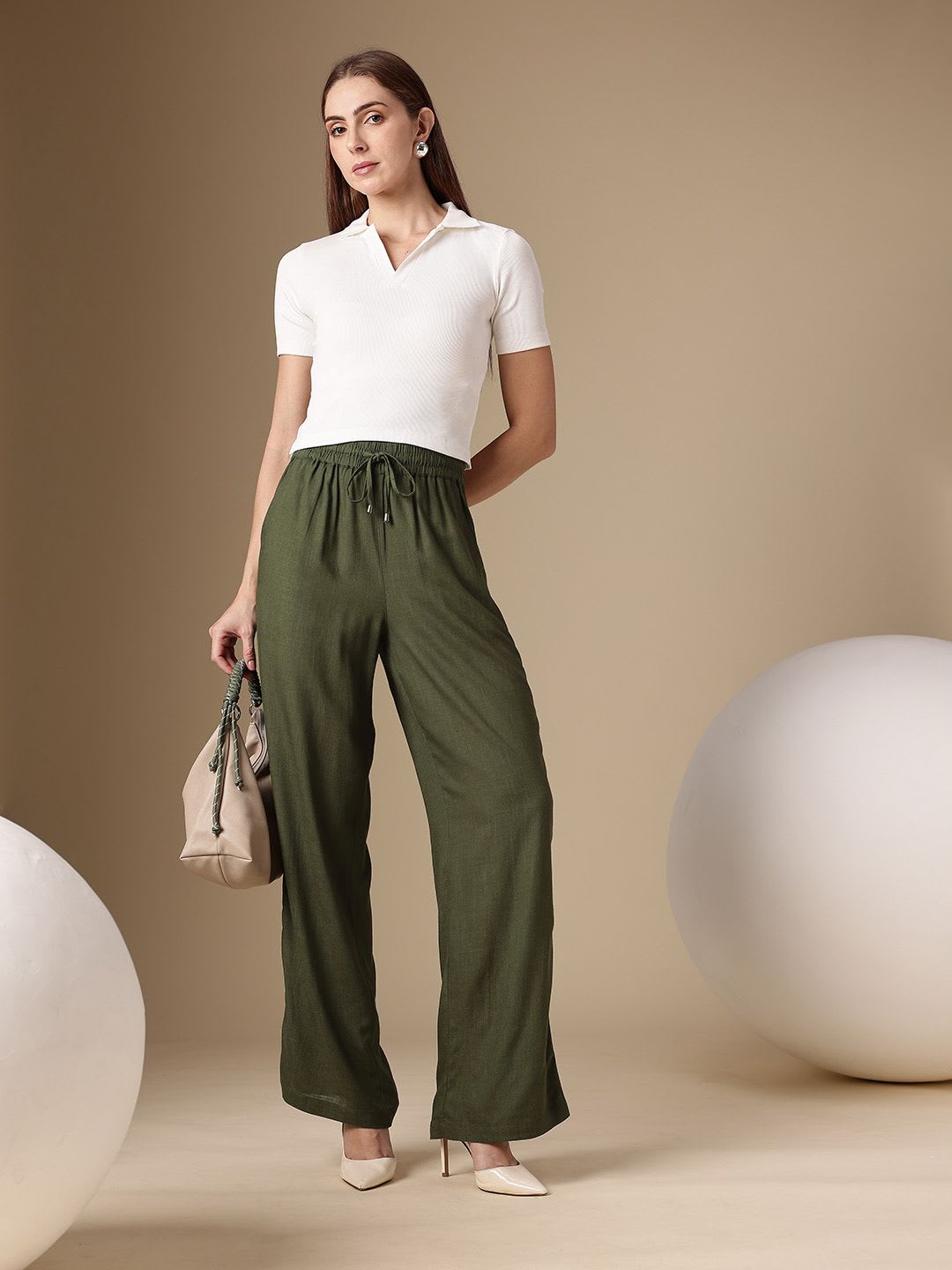 Chemistry Women Cotton-Linen Relaxed Loose Fit Trousers - left view