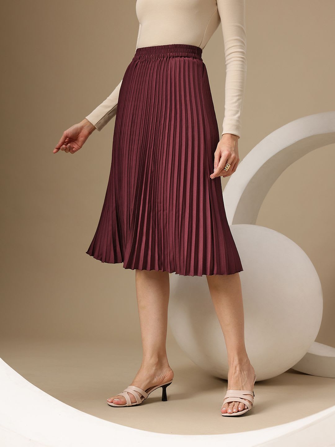 Chemistry Women Accordion Pleated Crepe Flared Skirt - back view