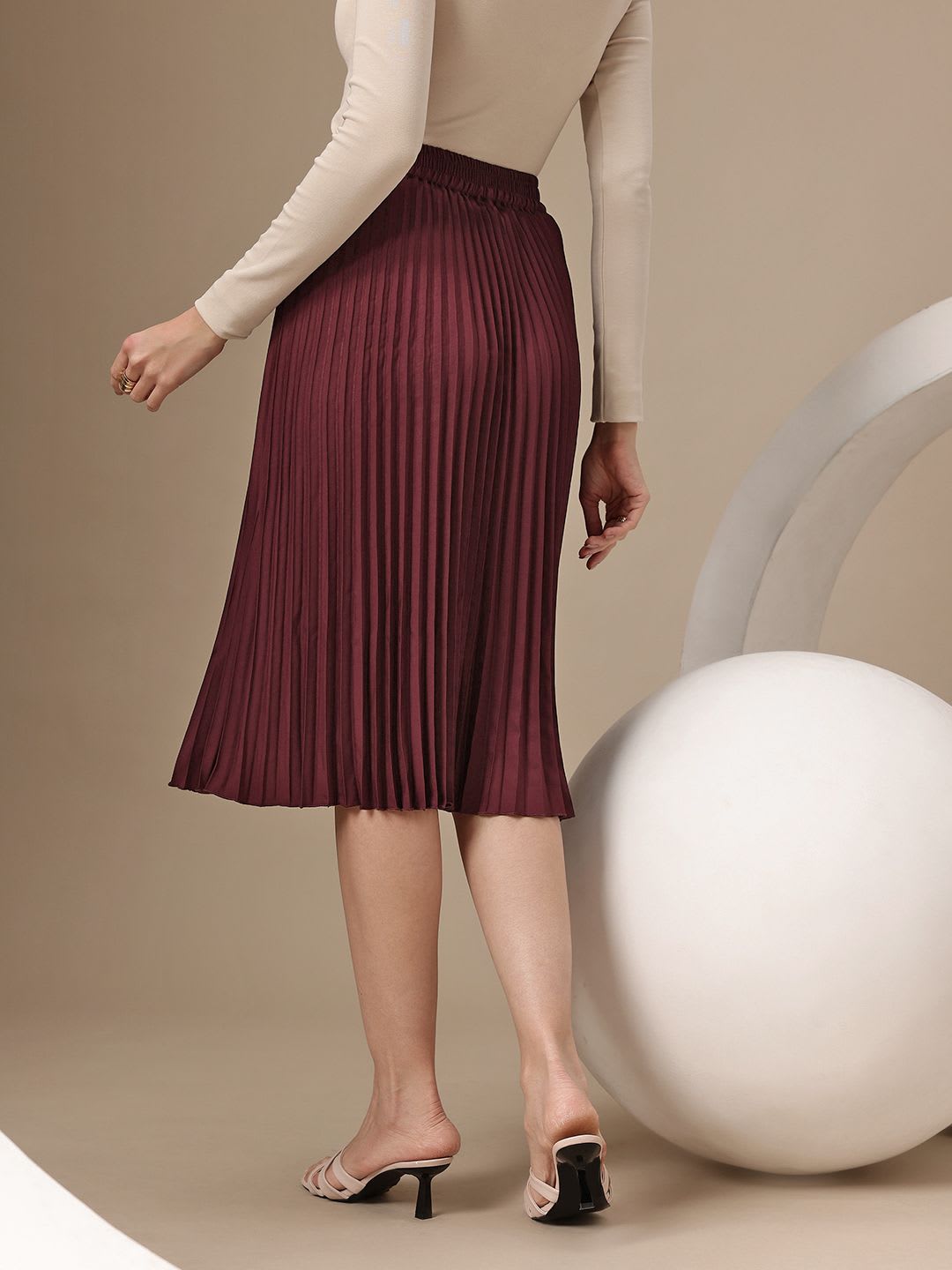 Chemistry Women Accordion Pleated Crepe Flared Skirt - right view