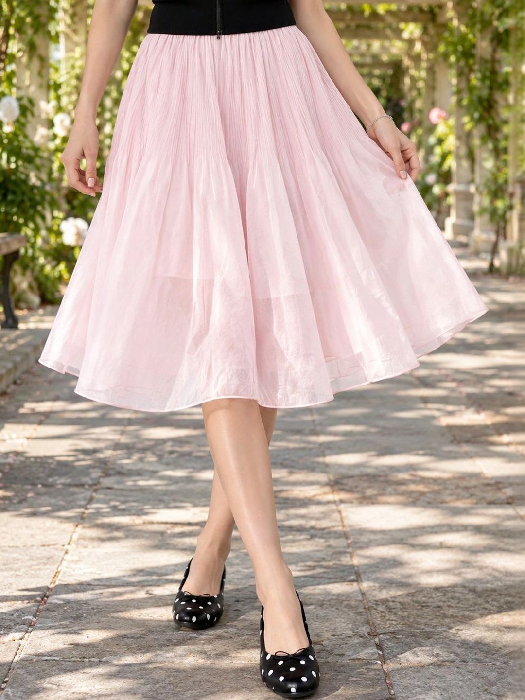 Suo Women Tiered Knee Length Flared Skirt - default view