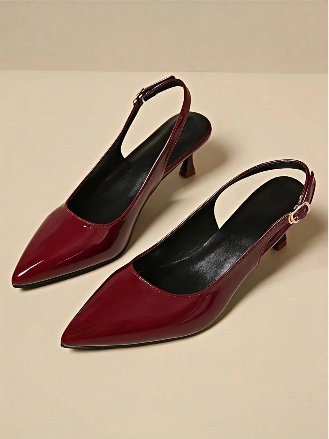 ALLEYSTRAP Kitten Pumps - back view
