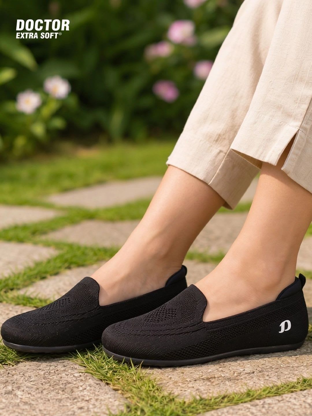 DOCTOR EXTRA SOFT Women Textured Lightweight Memory Foam Insole Canvas Slip-On Sneakers - default view