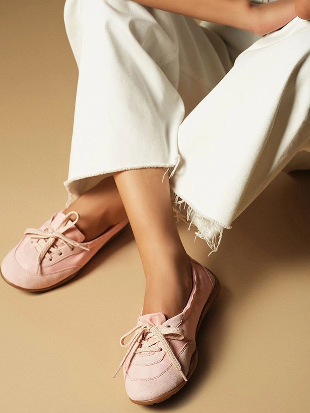 Theater Women Kai Pink Canvas Lace Up Casual Shoes - right view