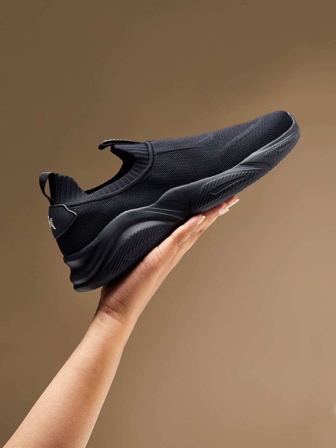 NEEMANS Sole Max Slip-Ons For Men - right view