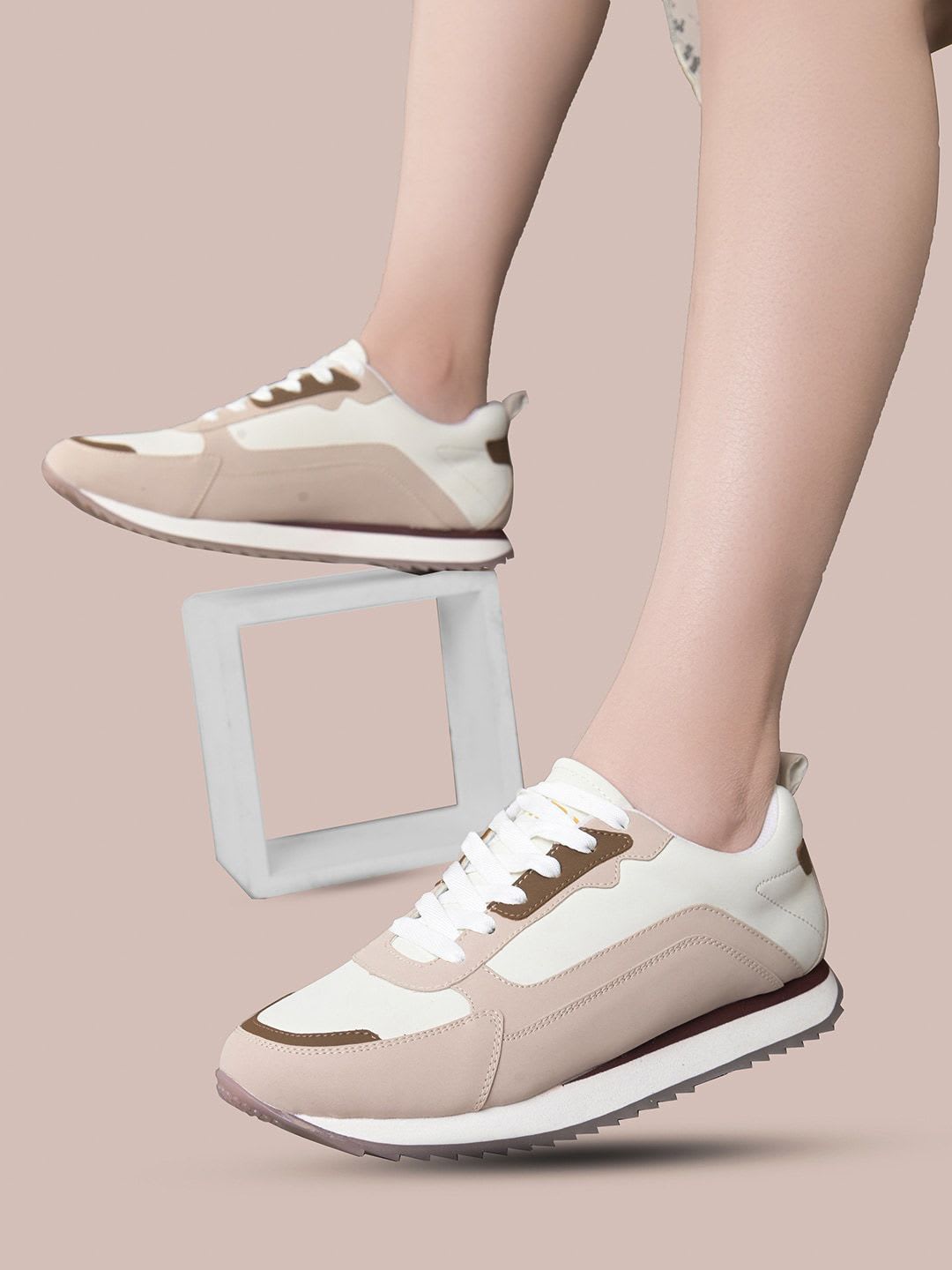 HRX by Hrithik Roshan Women Colourblocked Round Toe Lightweight Sneakers - default view