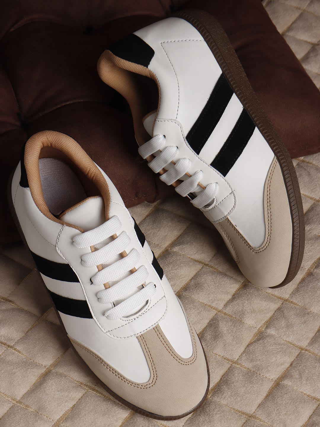 Alishtezia Women Casual Sneakers - default view