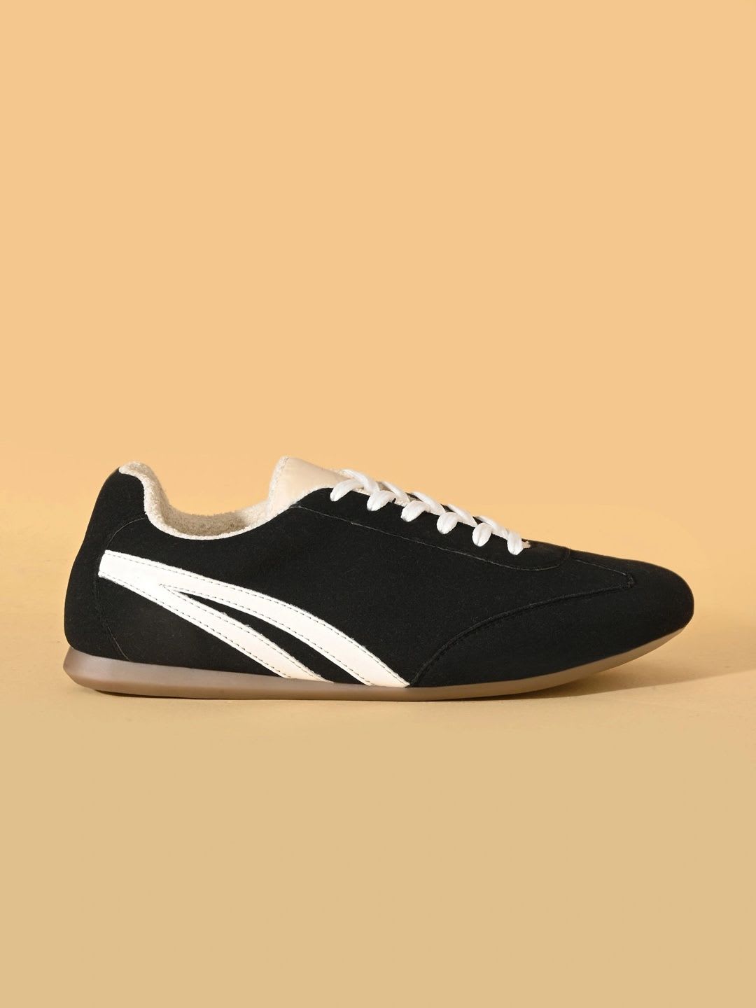 HRX by Hrithik Roshan Women Colourblocked Sneakers - right view