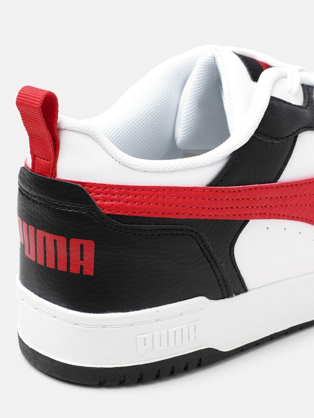 Puma Unisex Evoke V6 Low Leather Sneakers - right view