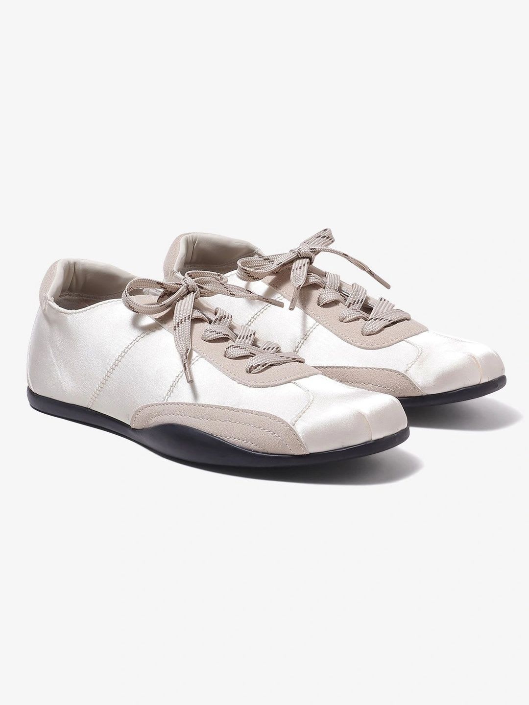 Pair ie Tales Women Colourblocked Sneakers - back view