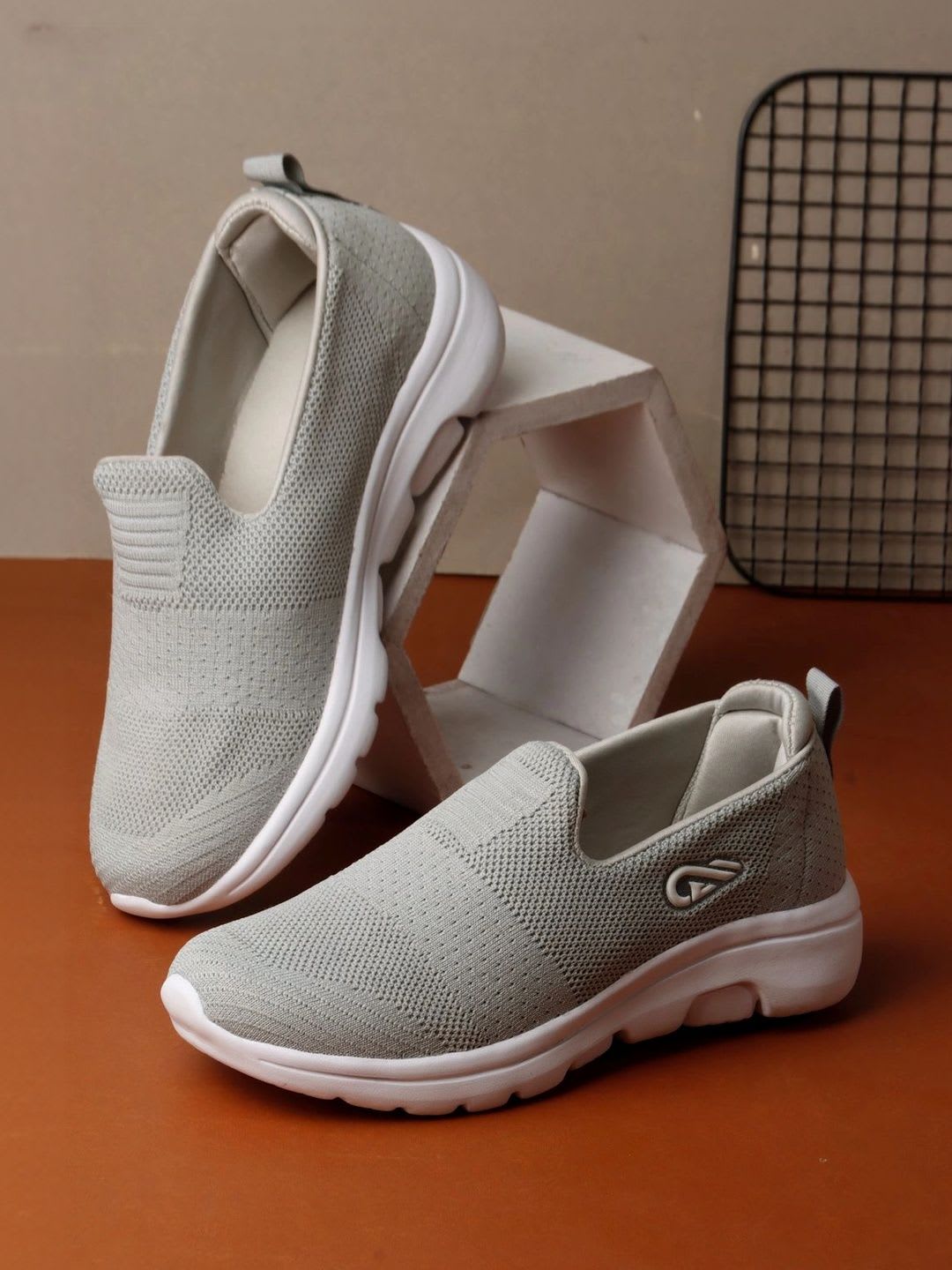 COUNT88 Women Textured Sneakers - default view
