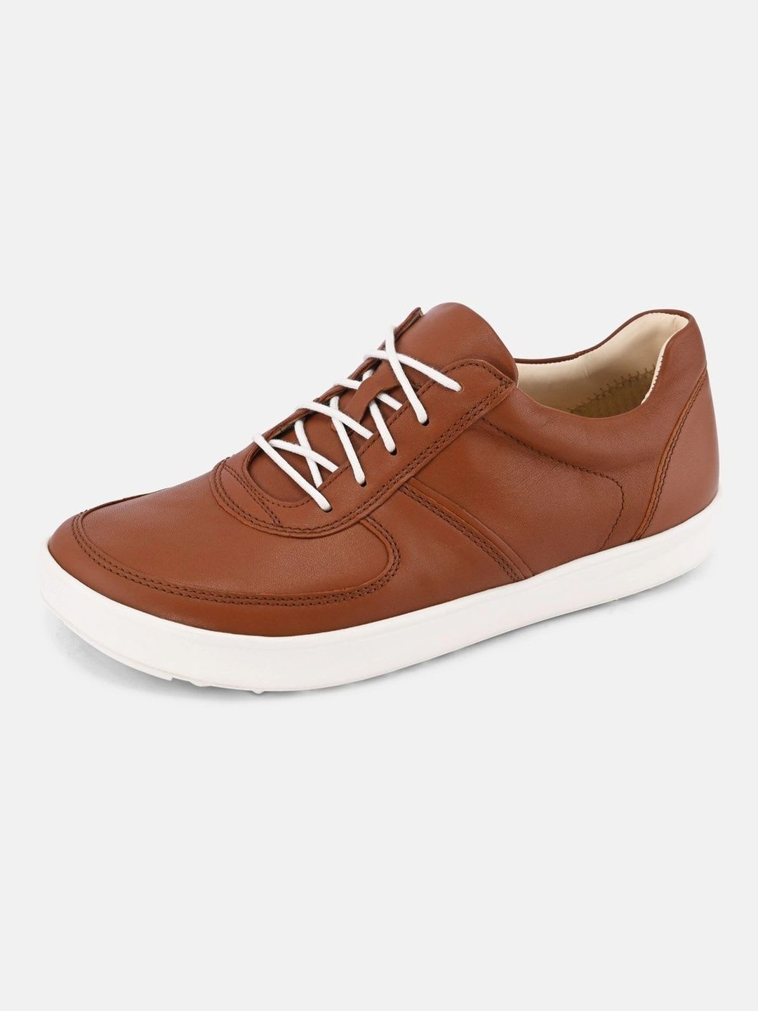 BAR Women's College Full-Grain Leather Casual Shoes - right view