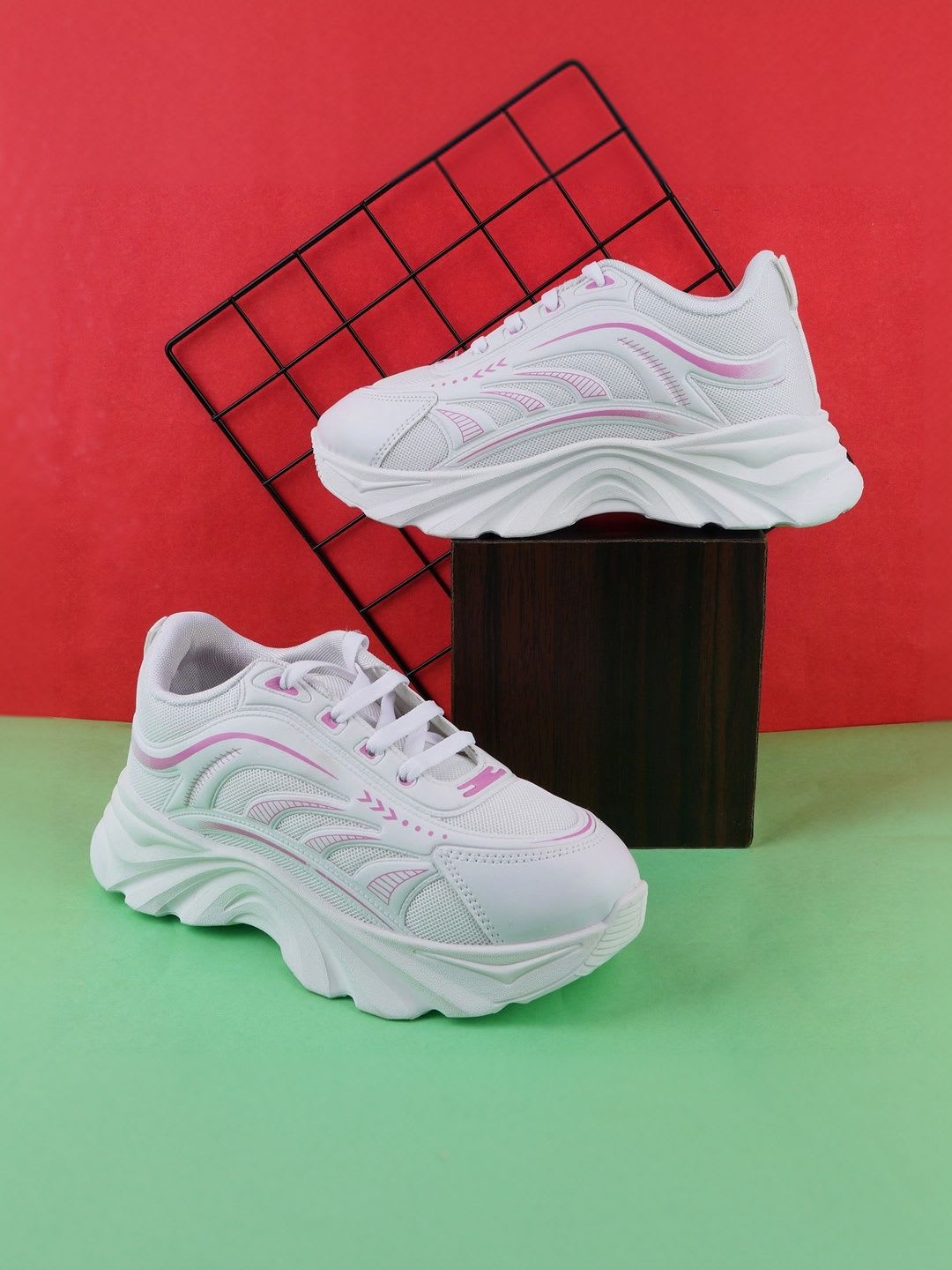BAESD Women Colourblocked Sneakers - default view