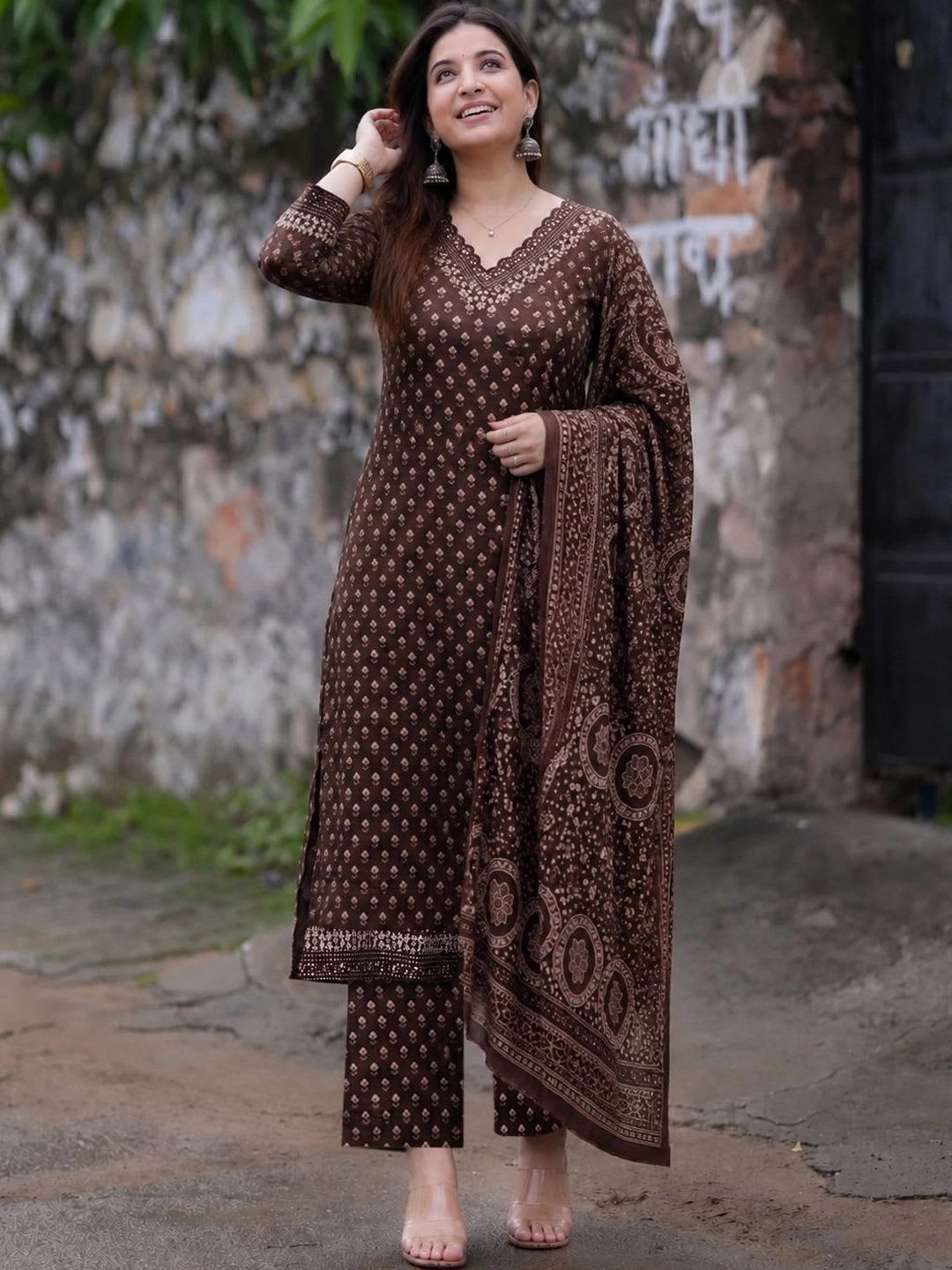 Aaghnya Women Ethnic Motifs Printed Regular Kurta with Trousers & With Dupatta - left view