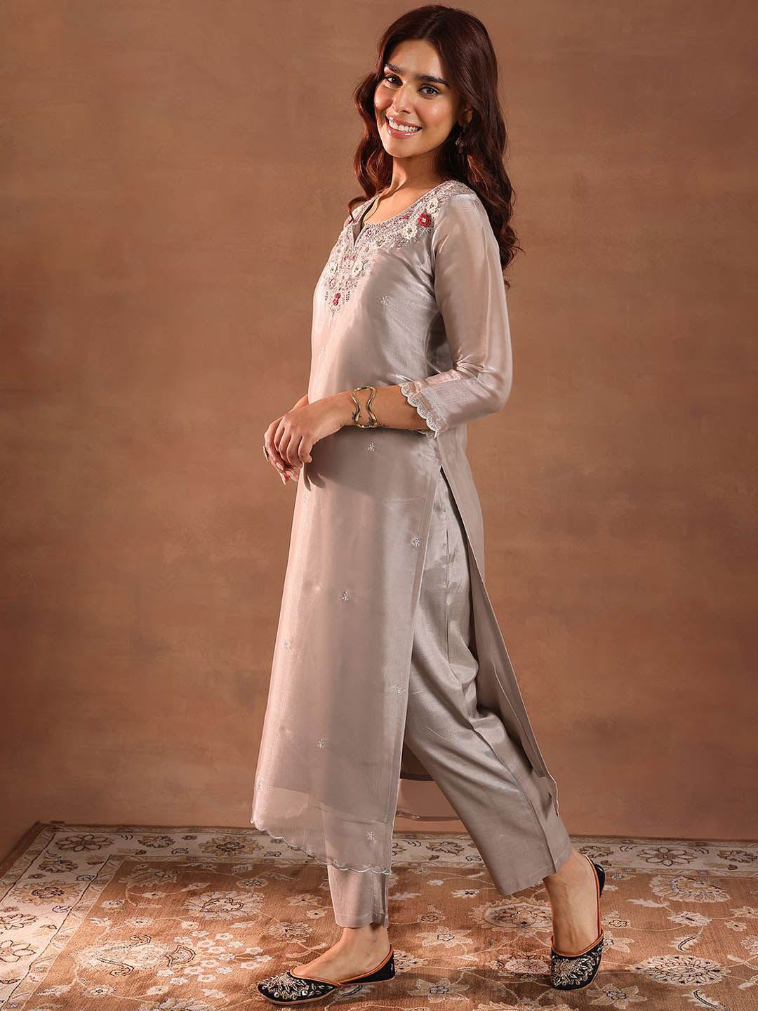 Libas Women Ethnic Motifs Yoke Design Regular Beads and Stones Kurta with Trousers & With Dupatta - right view