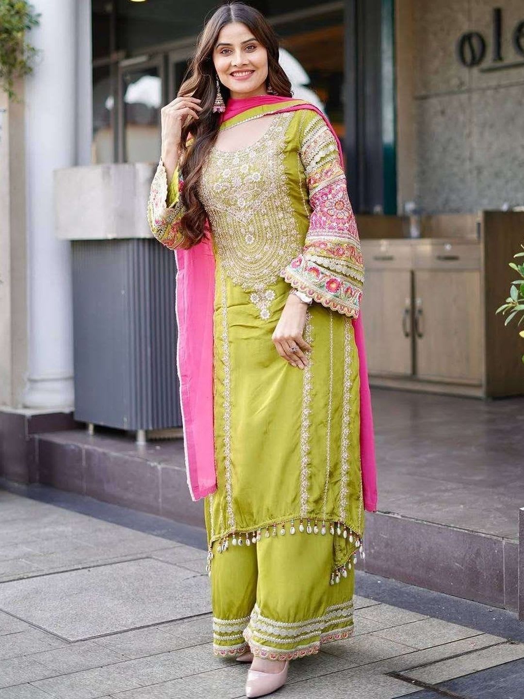 ELIINDRA Women Ethnic Motifs Embroidered Regular Thread Work Kurta with Palazzos & With Dupatta - right view