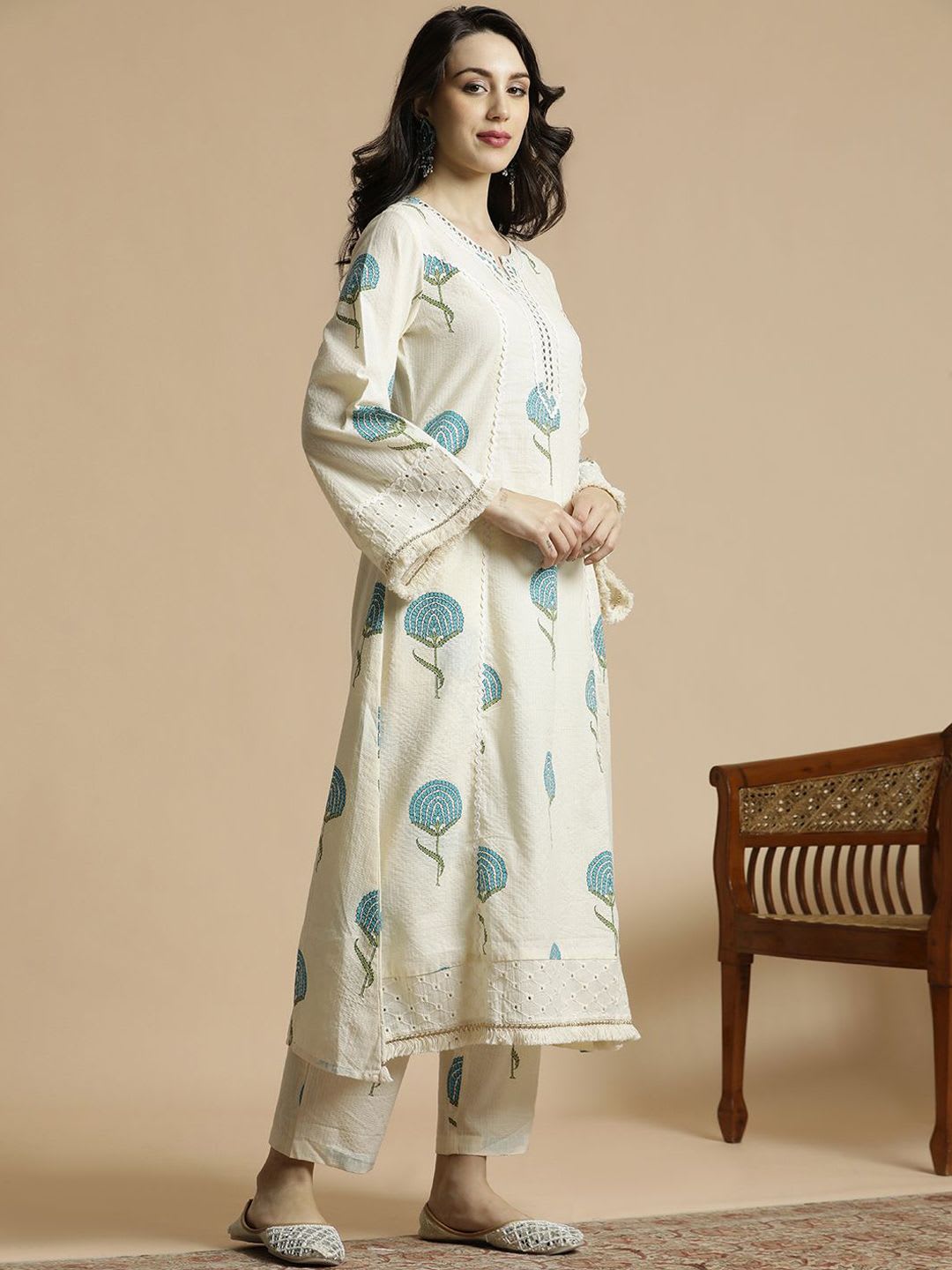Anouk Off-White & Blue Printed Notch Neck Schiffli Work Cotton A-Line Kurta & Trouser - back view