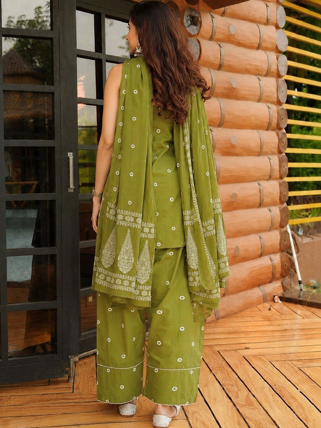Anouk GoSriKi Women's Green Cotton Blend Ptinted Straight Short Kurta With Farshi Salwar Set - right view