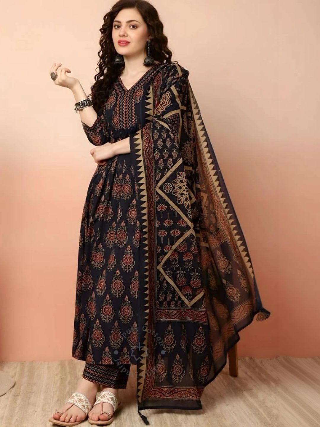 PinkLabel Ethnic Motifs Printed Regular Pure Cotton Kurta With Trousers & Dupatta - default view