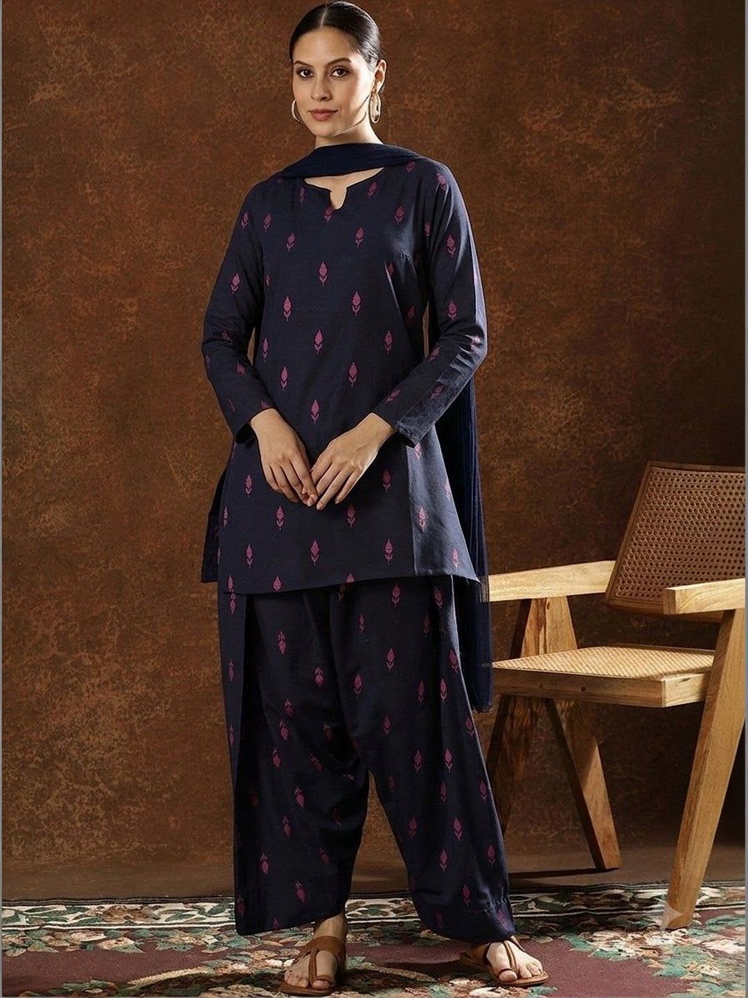 kipek Women Ethnic Motifs Printed Regular Pure Cotton Kurta with Patiala & With Dupatta - default view