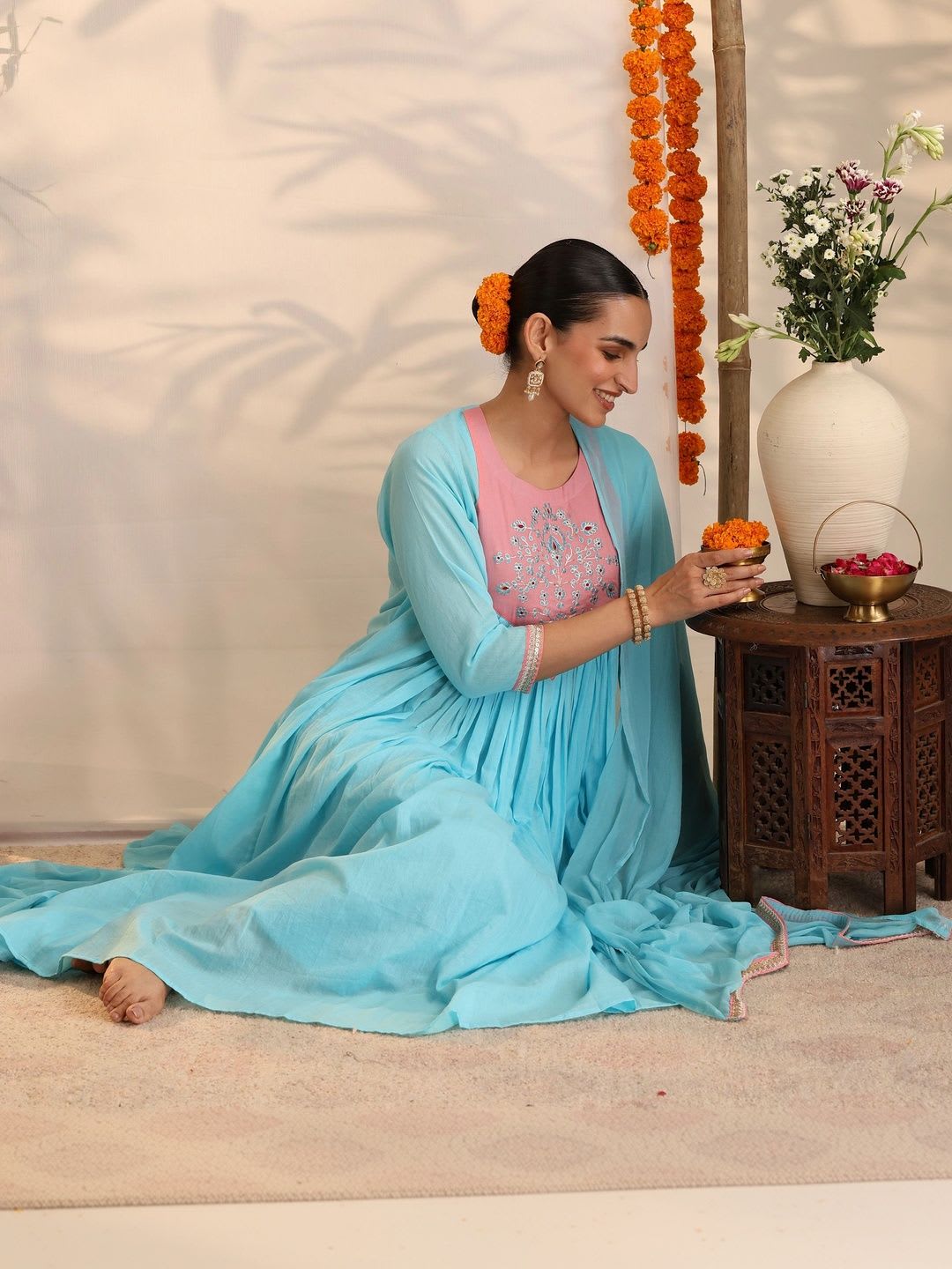 Khushal K Women Ethnic Motifs Embroidered Empire Thread Work Pure Cotton Kurta with Palazzos & With Dupatta - right view