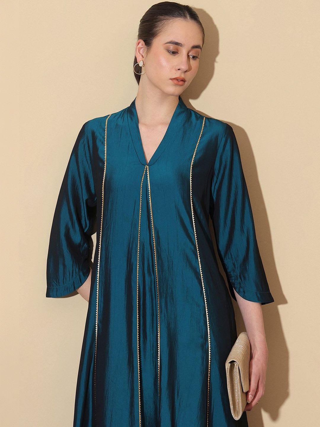 Pink Fort Women Solid Teal Regular Kurta with Trousers Silk A-Line V-Neck Set - back view